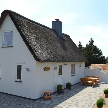 Holiday home Clare - 4km From The Sea In Western Jutland By Interhome *